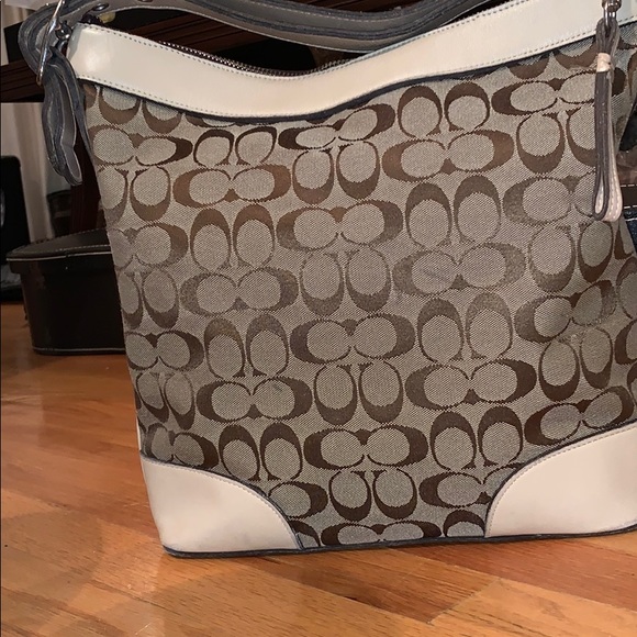 Authentic COACH classic C print shoulder bag purse Vintage leather strap zip up - Picture 3 of 8